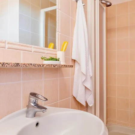 Village With Swimming-pool And Private Equipped In Montalto Marina Aparthotel Torre di Montalto