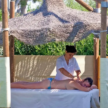 Village With Swimming-pool And Private Equipped In Montalto Marina Aparthotel Torre di Montalto