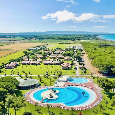 Village With Swimming-pool And Private Equipped In Montalto Marina *