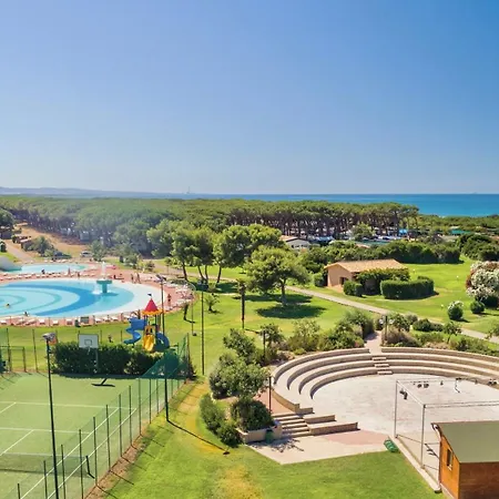 Village With Swimming-pool And Private Equipped In Montalto Marina Aparthotel Torre di Montalto